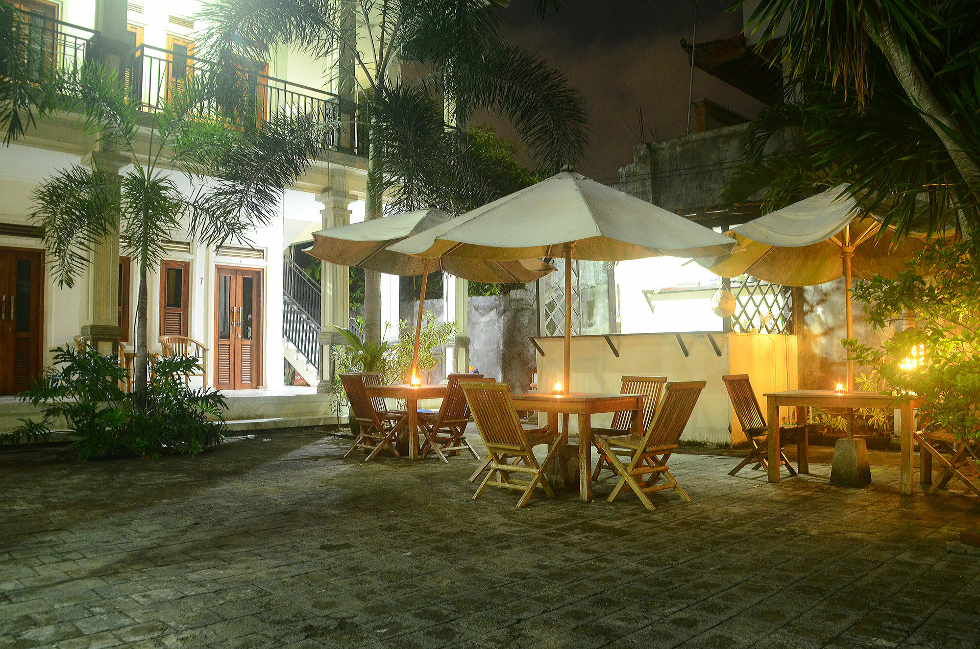 Budget Door Legian Inn Kuta Lombok Εξωτερικό φωτογραφία